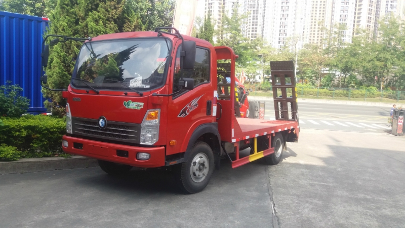 平板拖車